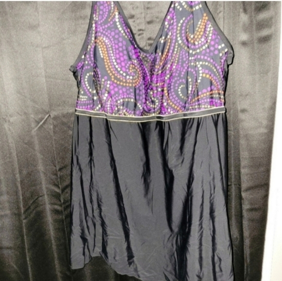 NWT $118 PLUS SIZE ONE PIECE SWIMSUIT 34W - Picture 3 of 3